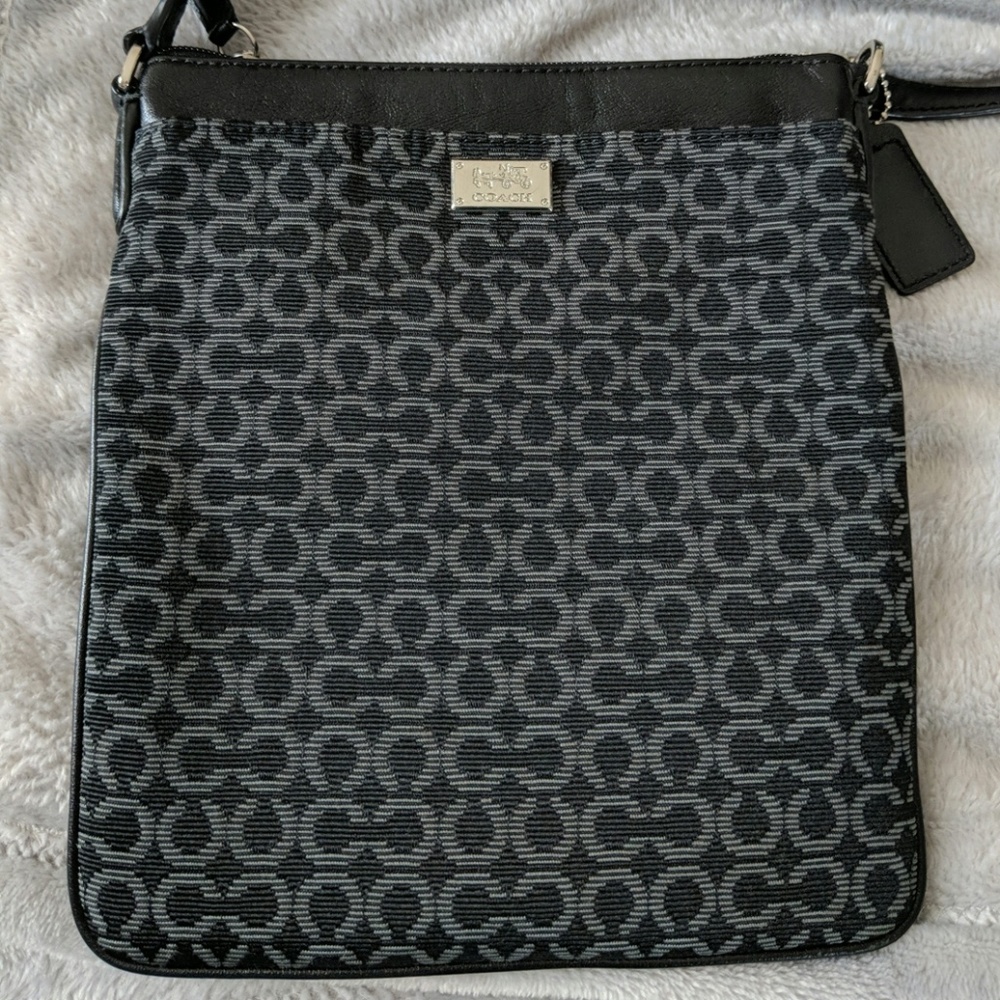Like new! Coach crossbody